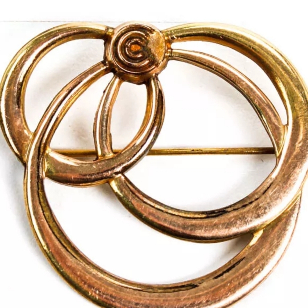 Gold Women's Circle Brooch 10K r 1/20 ✨️ Scarf Pin Vintage Needle Close